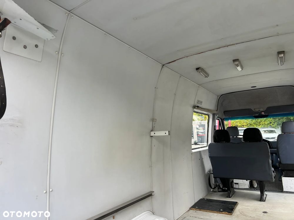 Mercedes-Benz Sprinter 2.9 TD 122KM Maxi Długi 4 osobowy Salon PL - 20