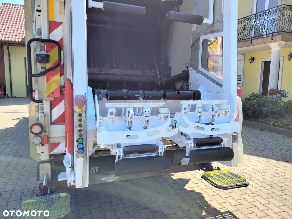 Renault D WIDE ŚMIECIARKA 22m3 / EURO 6 - 8