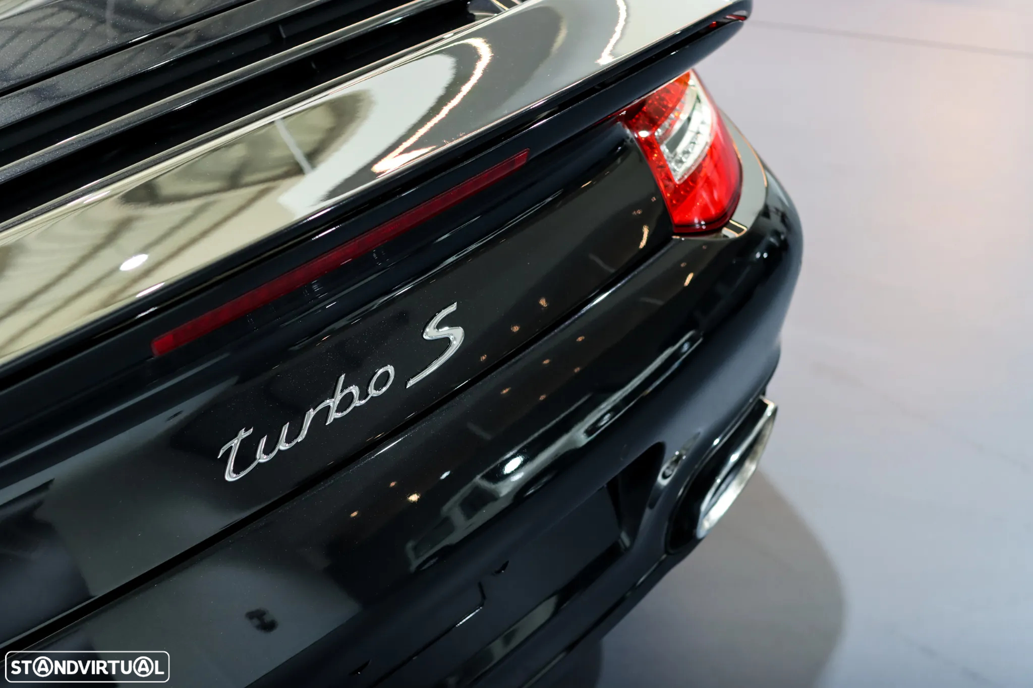 Porsche 911 (997) Turbo S PDK - 12