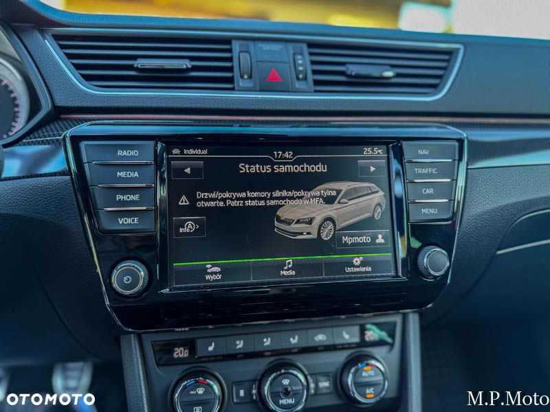 Skoda Superb 2.0 TDI Sportline - 19