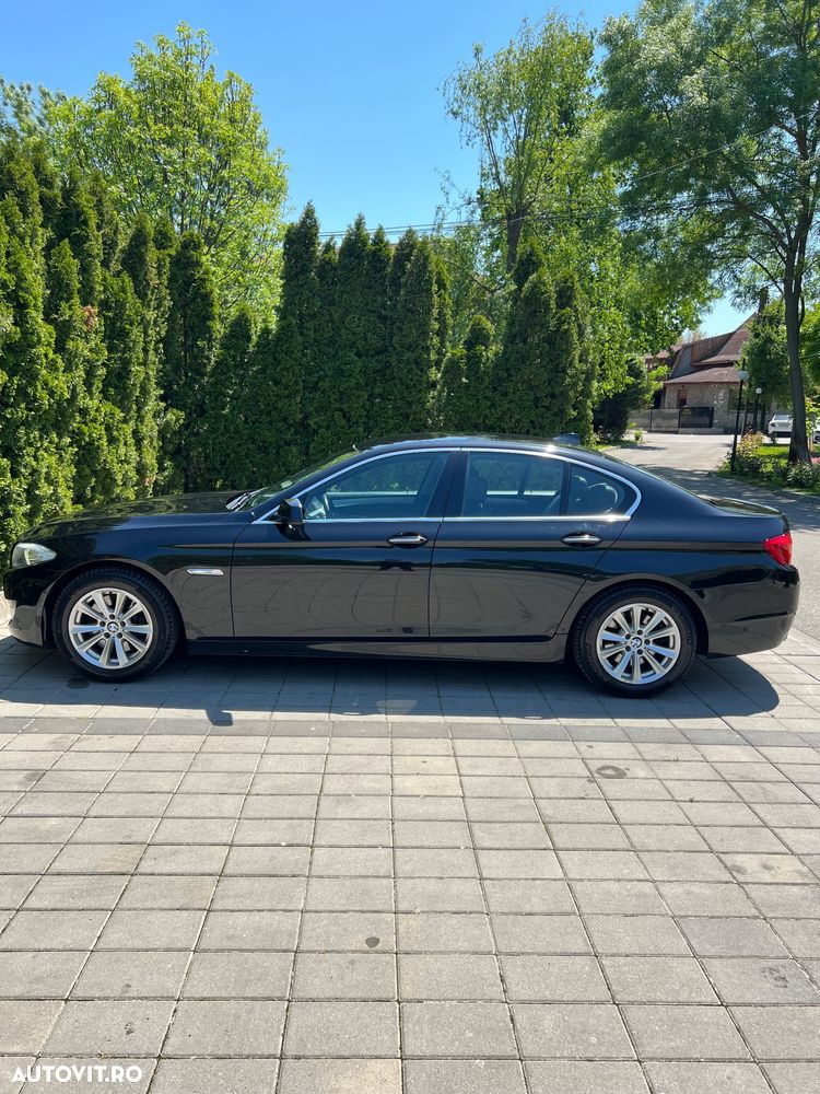 BMW Seria 5 525d xDrive Sport-Aut. - 4