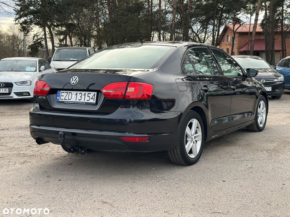 Volkswagen Jetta 1.2 TSI BlueMotion Technology Trendline - 8