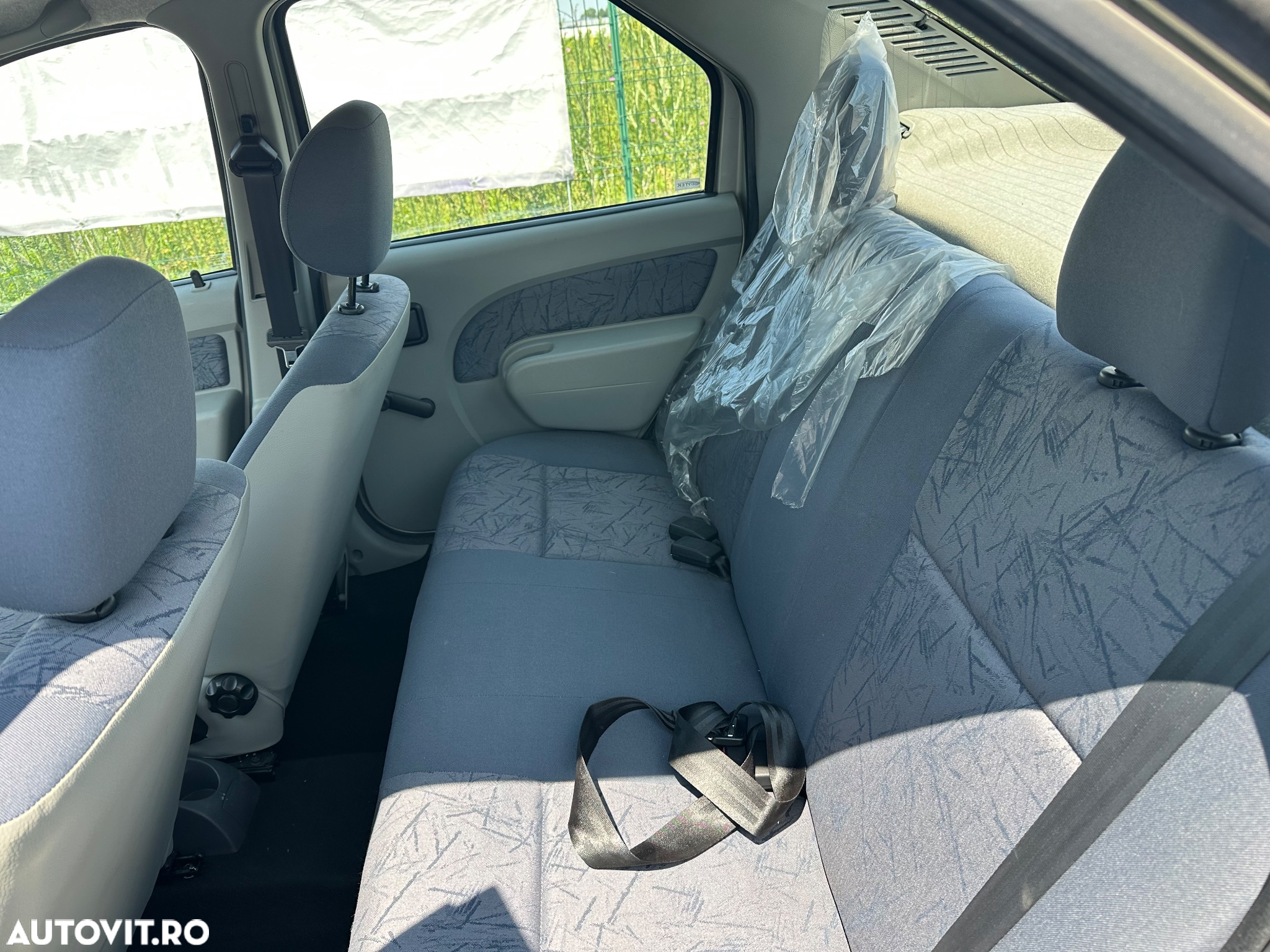Dacia Logan 1.4 MPI Ambiance - 8