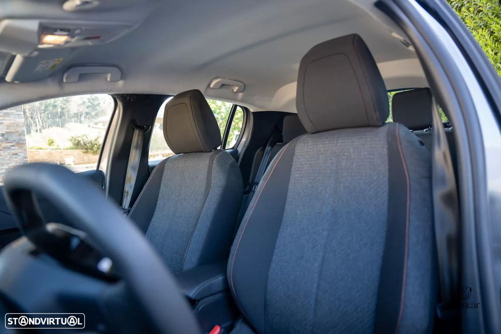 Peugeot e-208 51 kWh Allure - 24