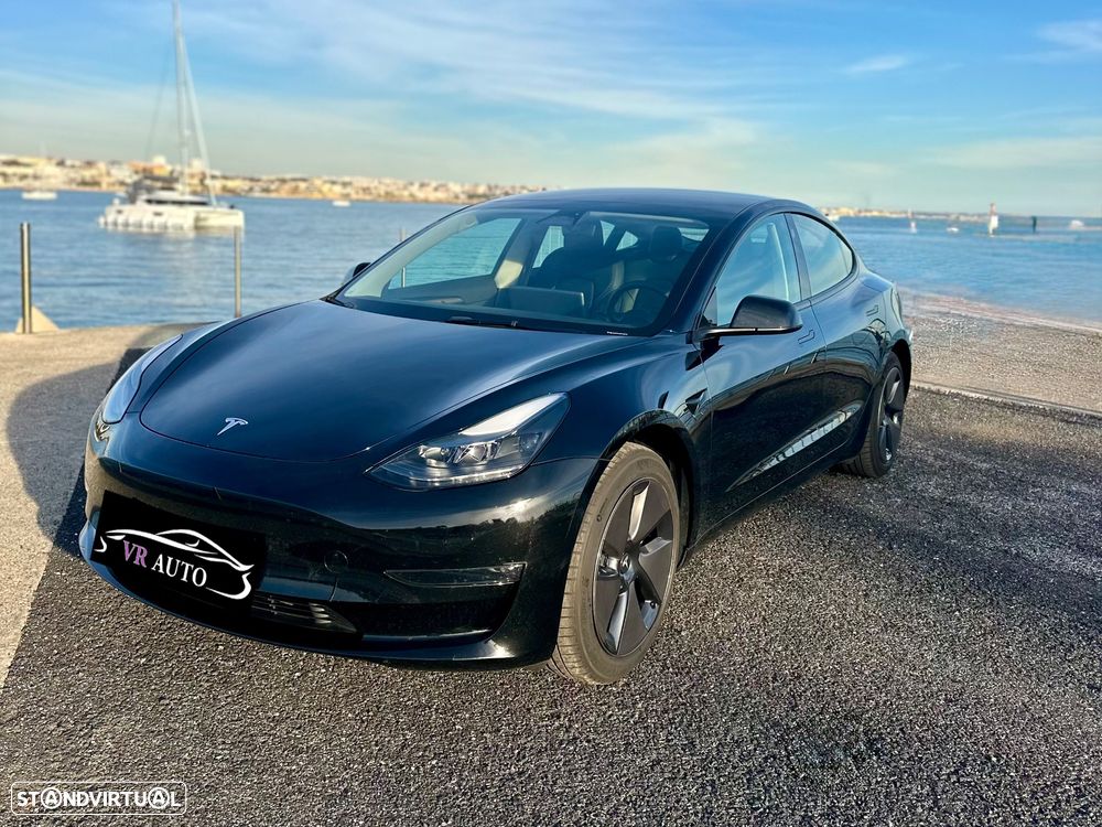 Tesla Model 3 Long-Range Dual Motor AWD - 4