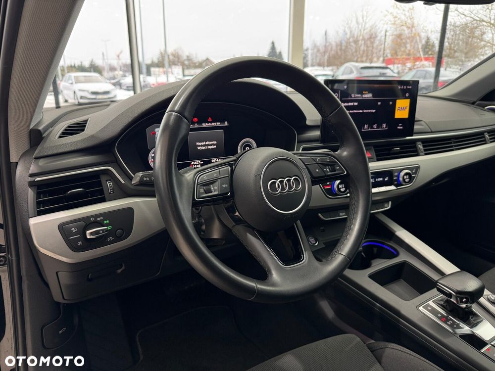 Audi A4 Limousine - 8