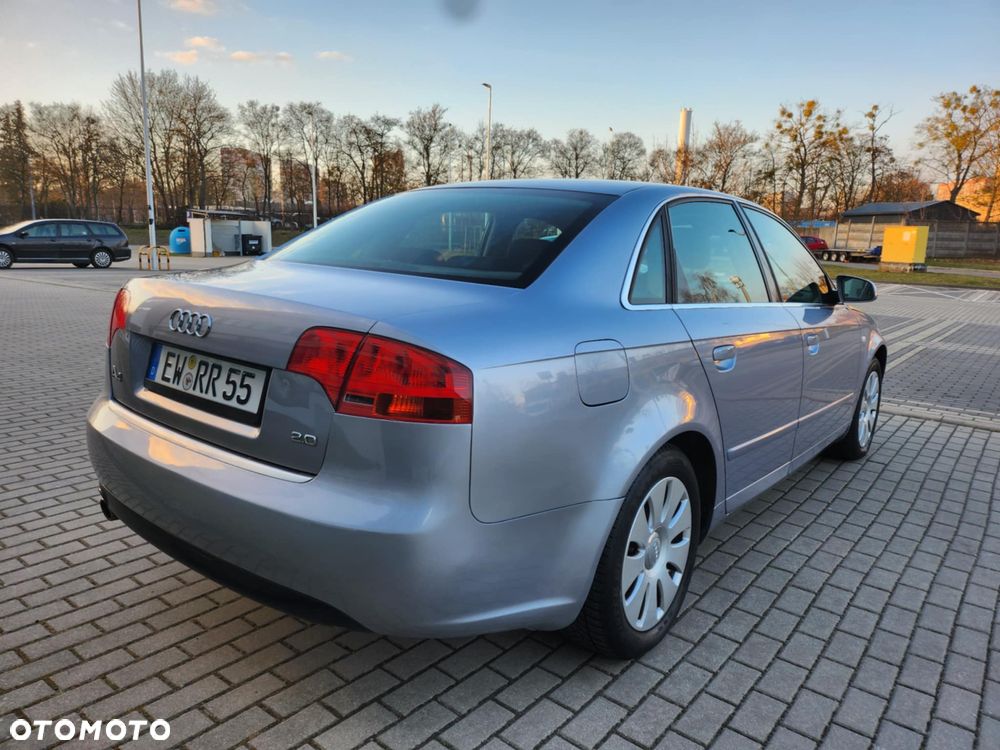 Audi A4 Limousine - 6
