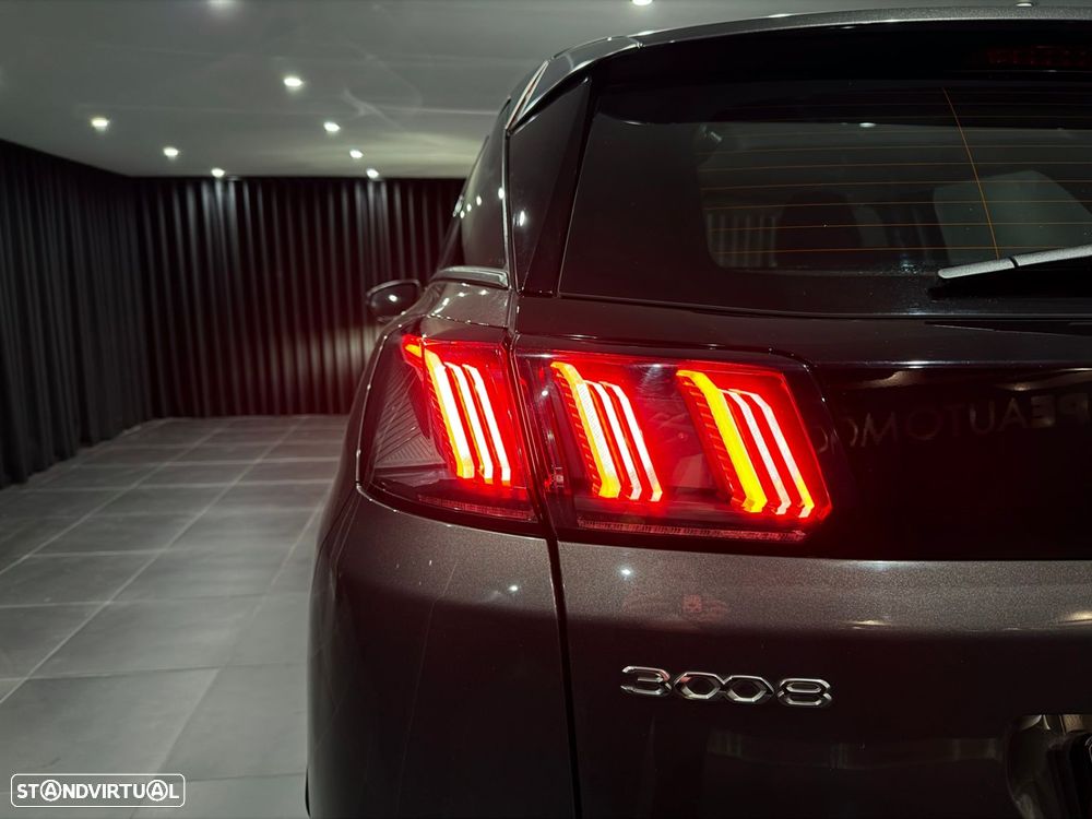 Peugeot 3008 1.5 BlueHDi Allure EAT8 - 32