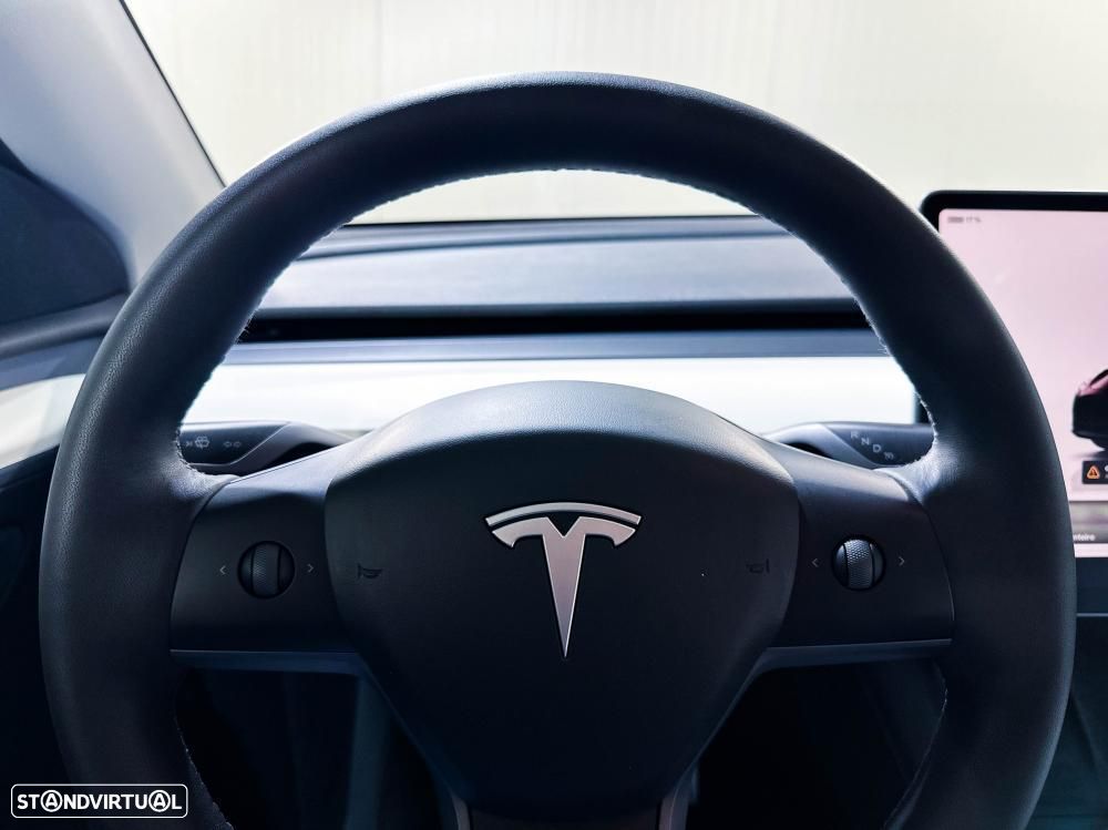 Tesla Model Y Performance Dual Motor AWD - 40