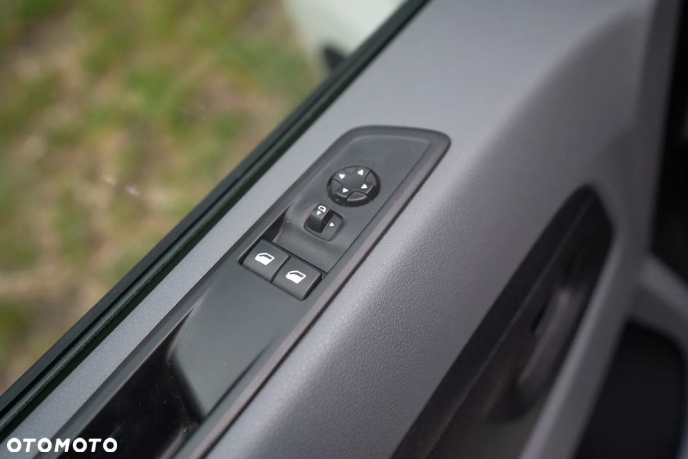 Opel Vivaro Kombi Long 2,7t Enjoy - 16