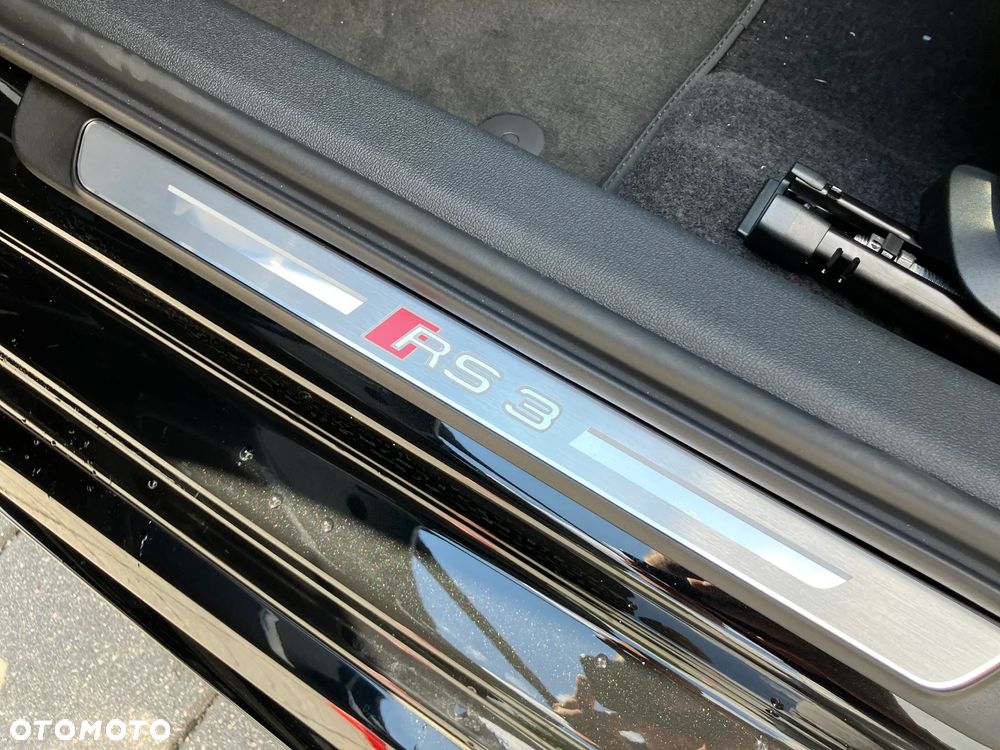 Audi RS3 Limousine - 22