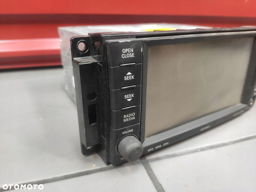 JEEP CHEROKEE LIBERTY KK 08-12r RADIO NAWIGACJA RADIOODTWARZACZ NAVI ORYG - 2