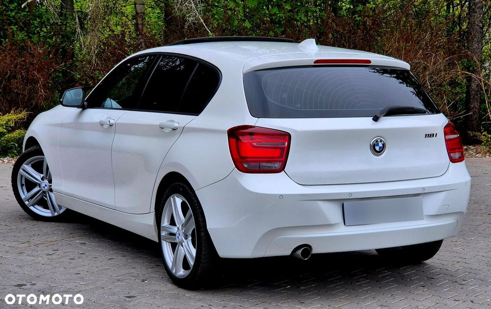 BMW Seria 1 118i Sport Line - 17