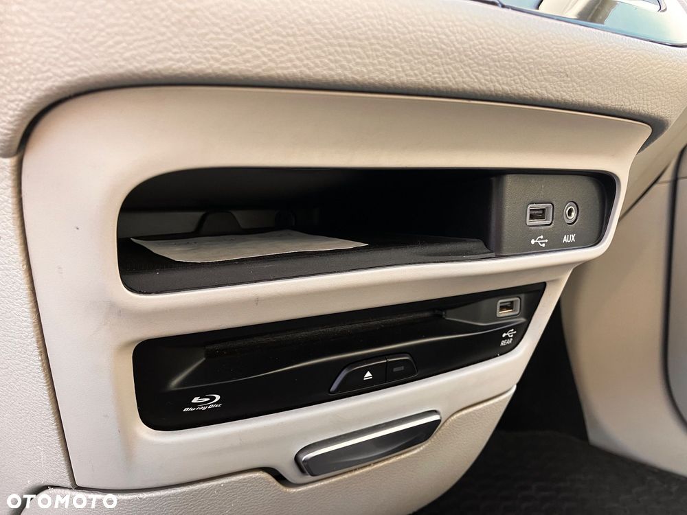 Chrysler Pacifica - 27