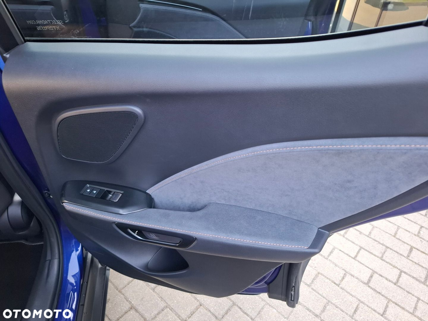 Lexus LBX 1.5 Hybrid Cool - 25