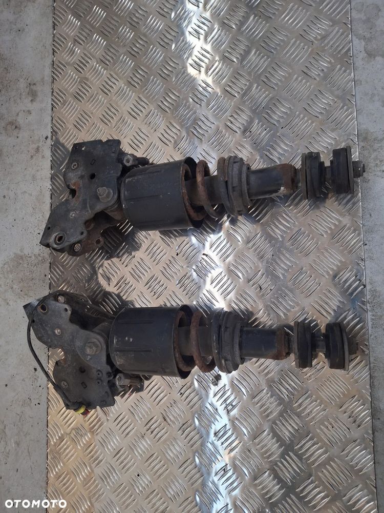 AMORTYZATOR KABINY WRAZ ZAMKIEM  DAF CF 400 XF 106 EURO 6 - 3