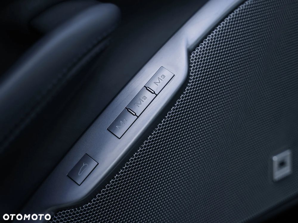 Ferrari Portofino - 16