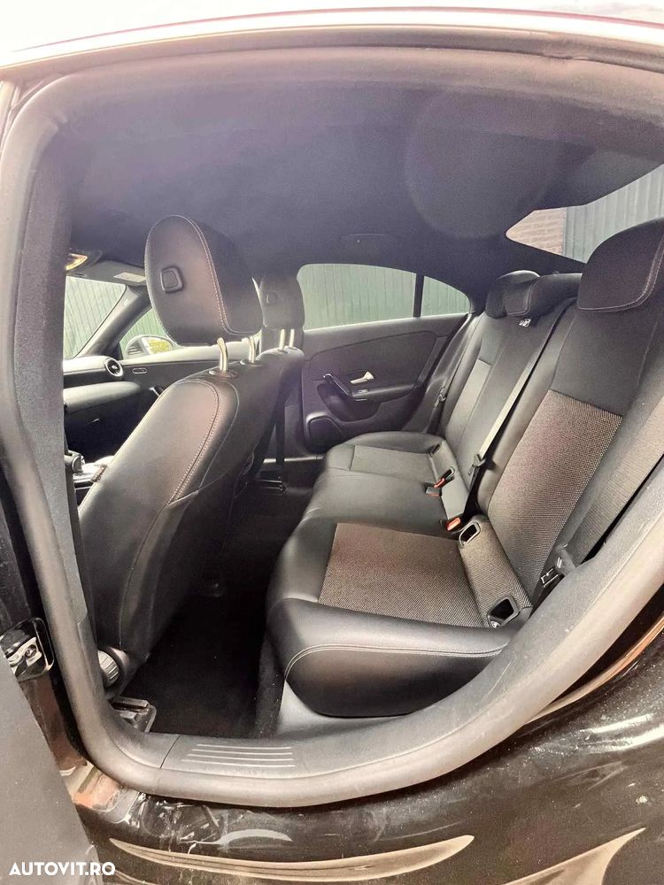 Mercedes-Benz CLA 180 d Coupe - 9