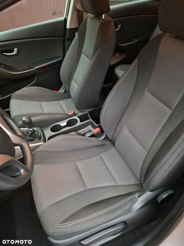 Hyundai i30 1.4 Comfort - 13