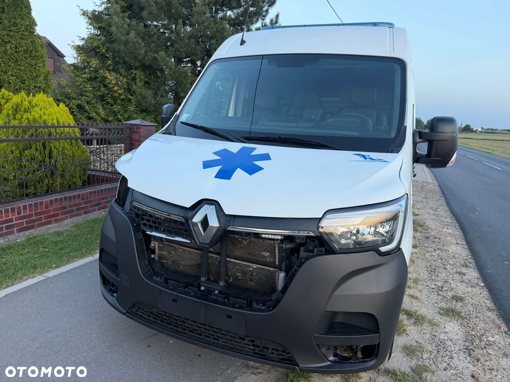 Renault MASTER _ 2024r _ KARETKA, AMBULANS _ 2.3 DCI 165KM _ 5 Osobowy - 31