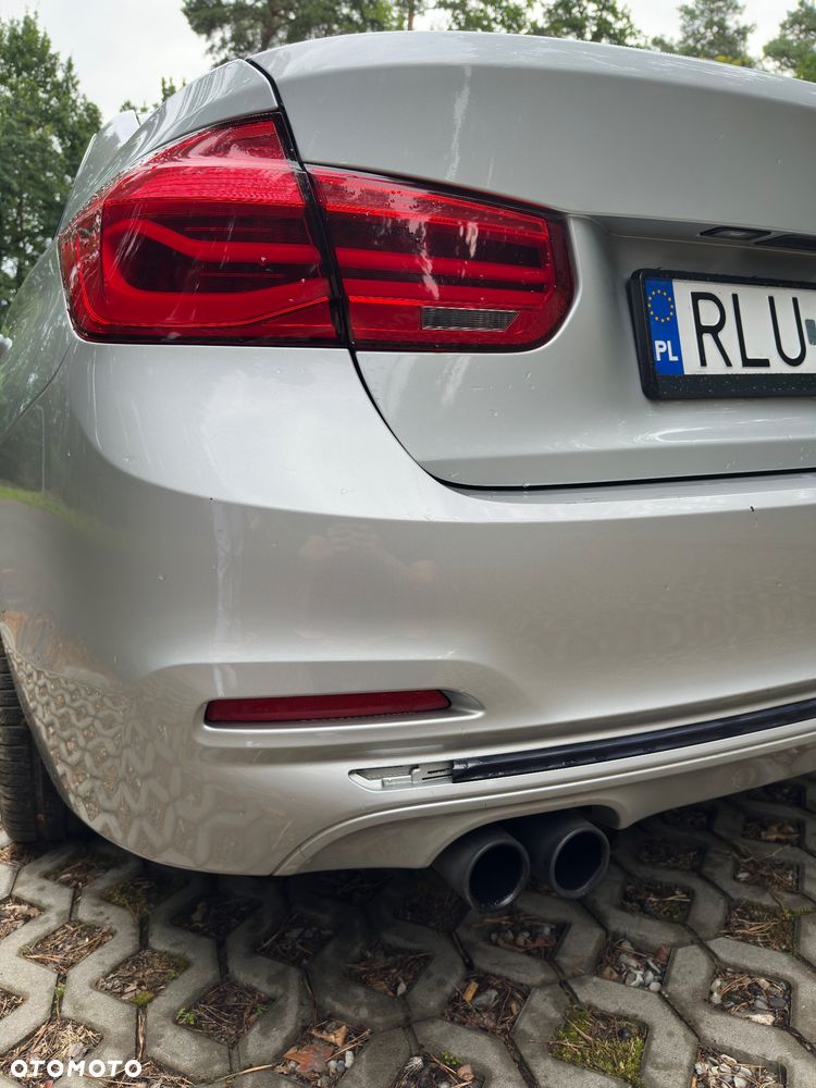 BMW Seria 3 330i Sport Line - 17