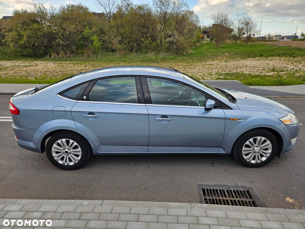 Ford Mondeo 2.0 Ghia Executive - 5