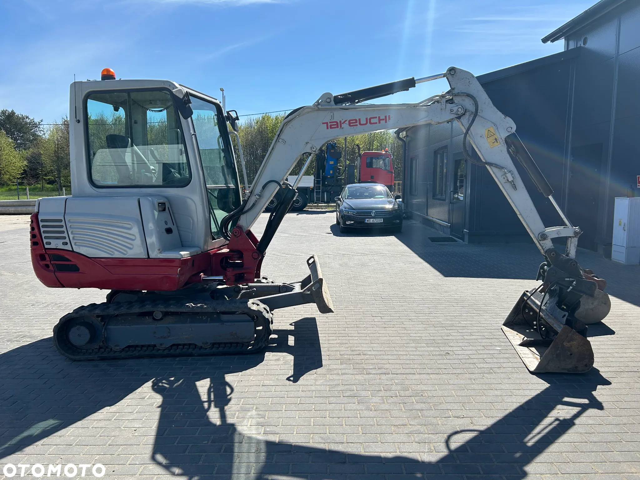 Takeuchi TB228 - 6