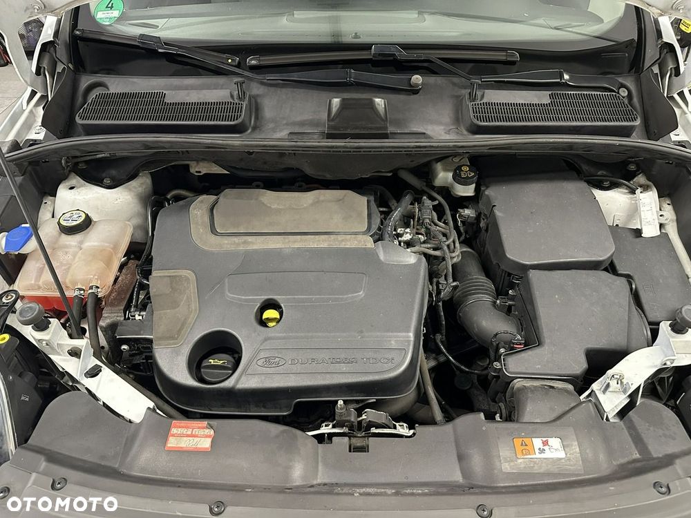 Ford Kuga - 17