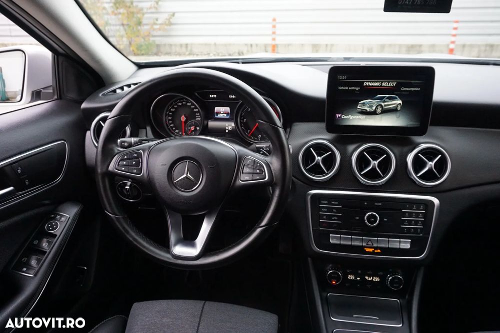 Mercedes-Benz GLA 200 d 4Matic 7G-DCT Urban - 10