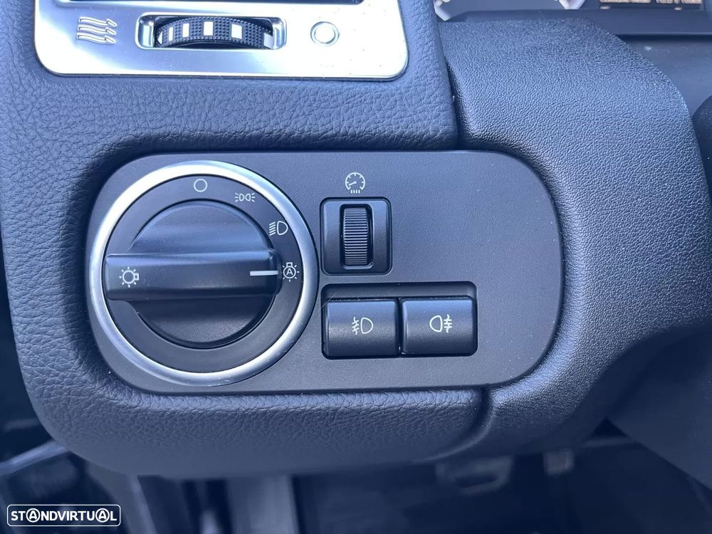 Land Rover Range Rover Sport 3.0 SDV6 HSE Black - 26