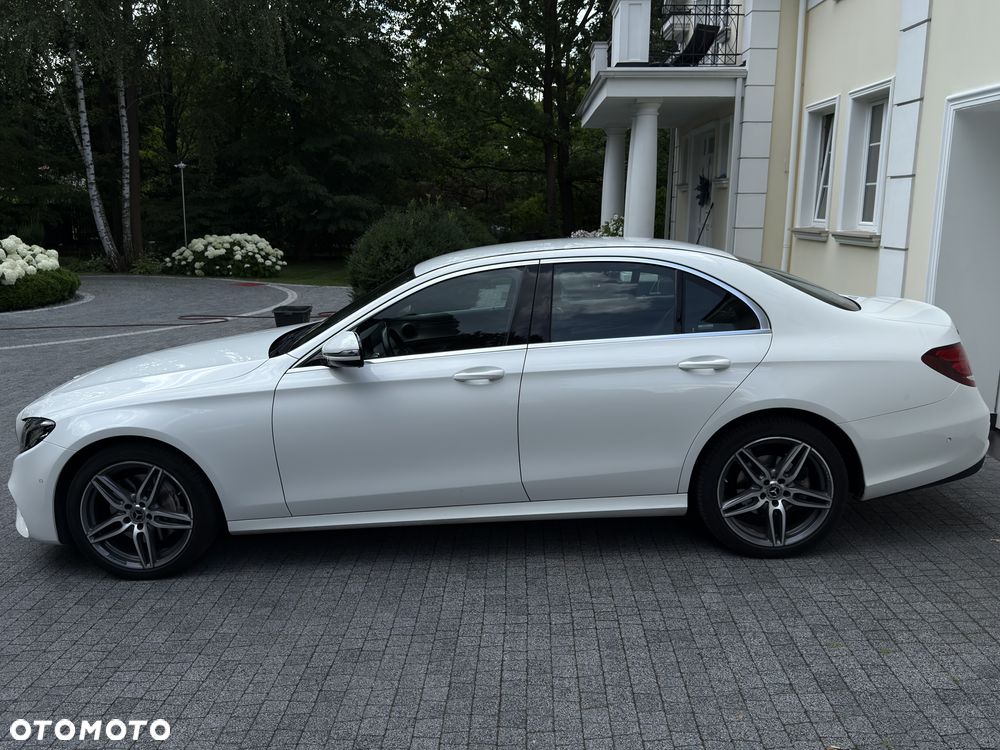 Mercedes-Benz Klasa E 220 d 4-Matic 9G-TRONIC - 5