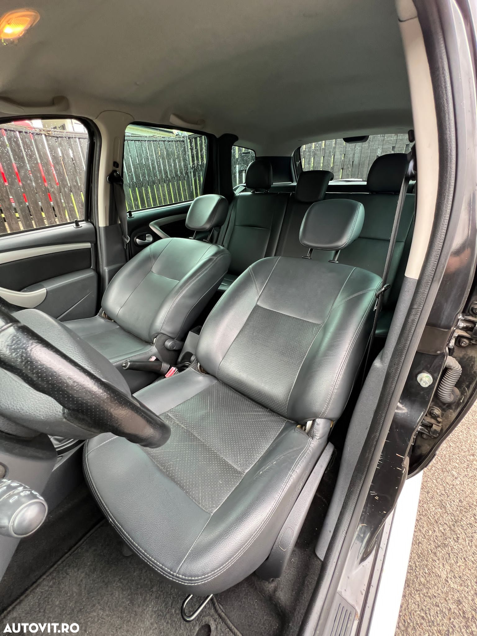 Dacia Duster 1.6 16V 4x2 Destination - 24
