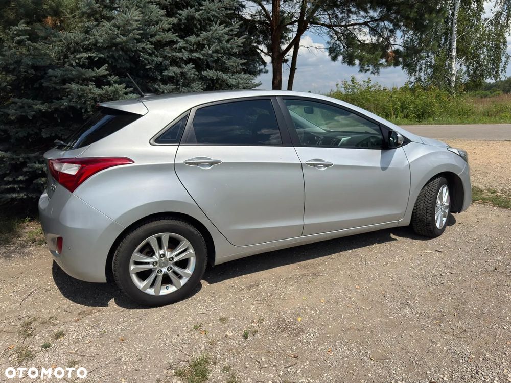 Hyundai i30 i30cw 1.4 Fifa World Cup Edition - 23