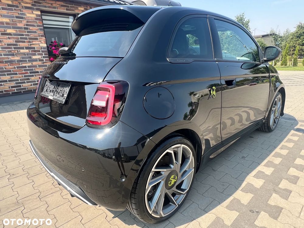 Abarth 500e - 5