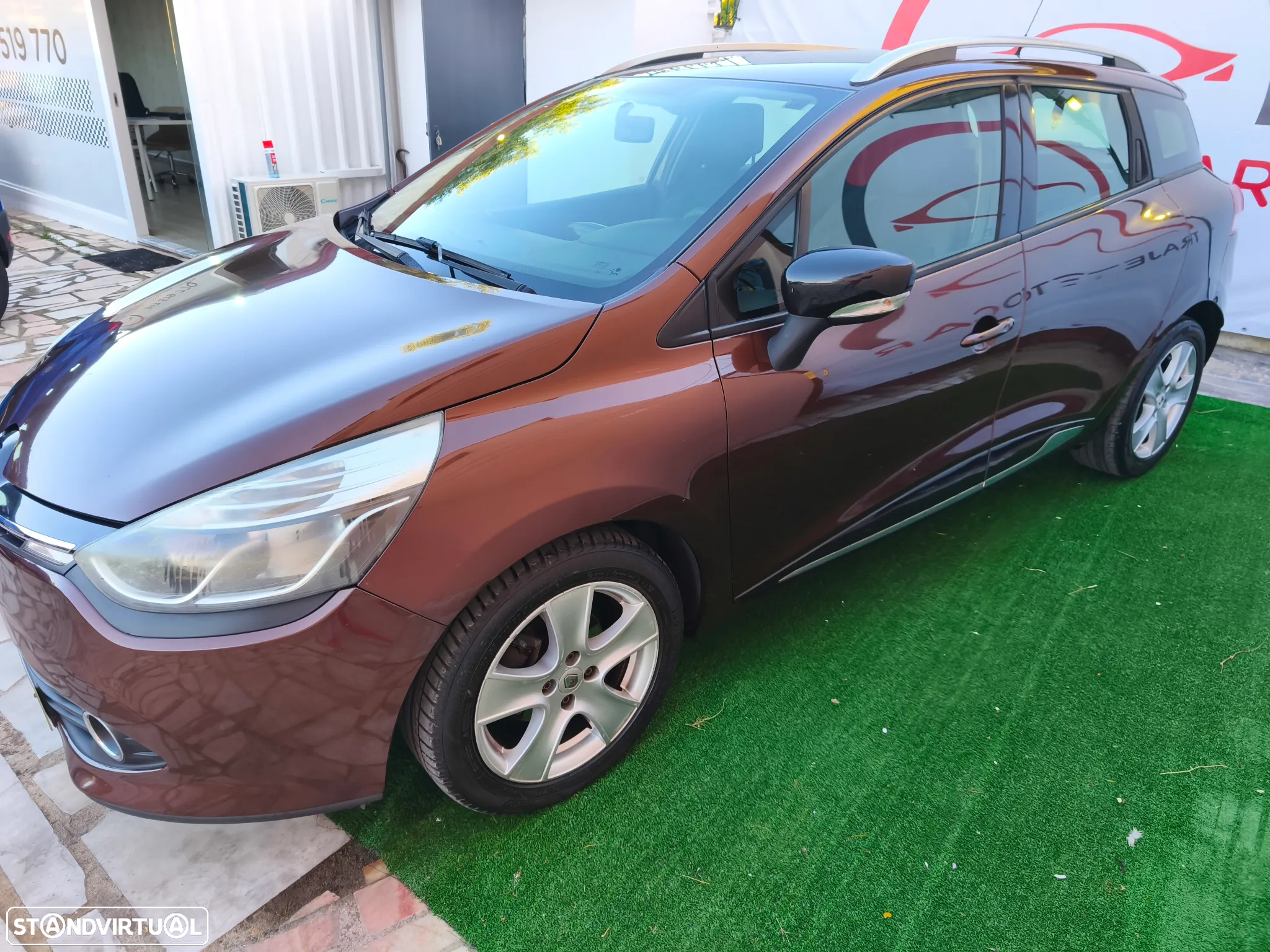 Renault Clio Sport Tourer 1.5 dCi Dynamique S - 23