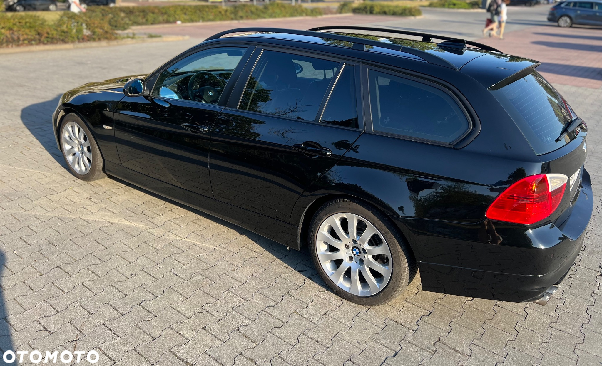BMW Seria 3 320d DPF Touring - 10