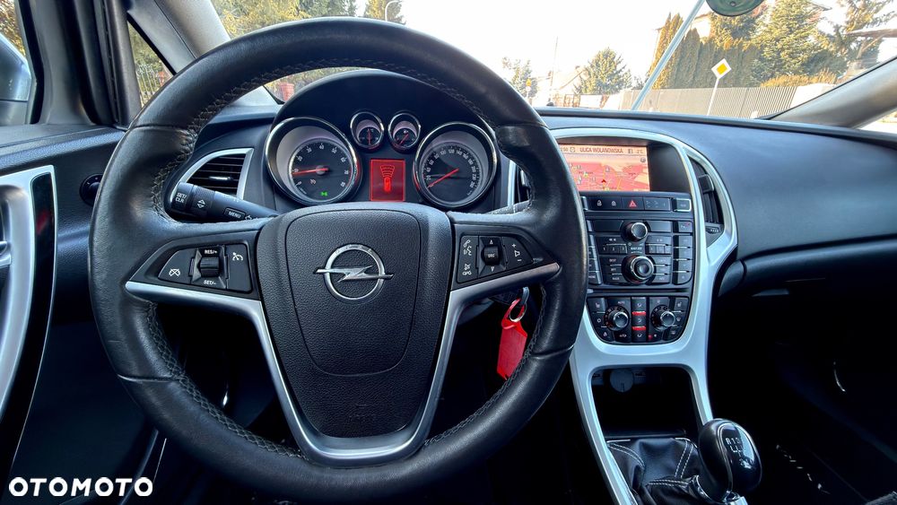 Opel Astra 1.6 Turbo Edition Sport - 27