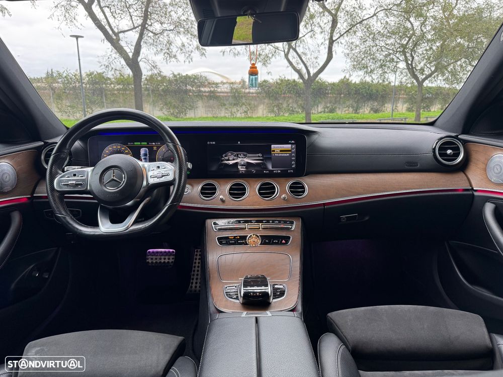 Mercedes-Benz E 300 de AMG Line - 26