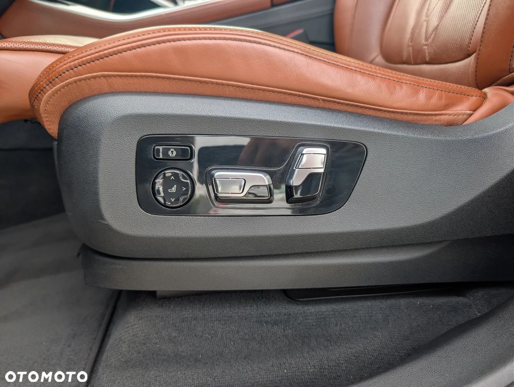 BMW X5 xDrive40i sport - 26