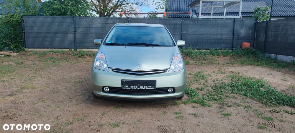 Toyota Prius - 13