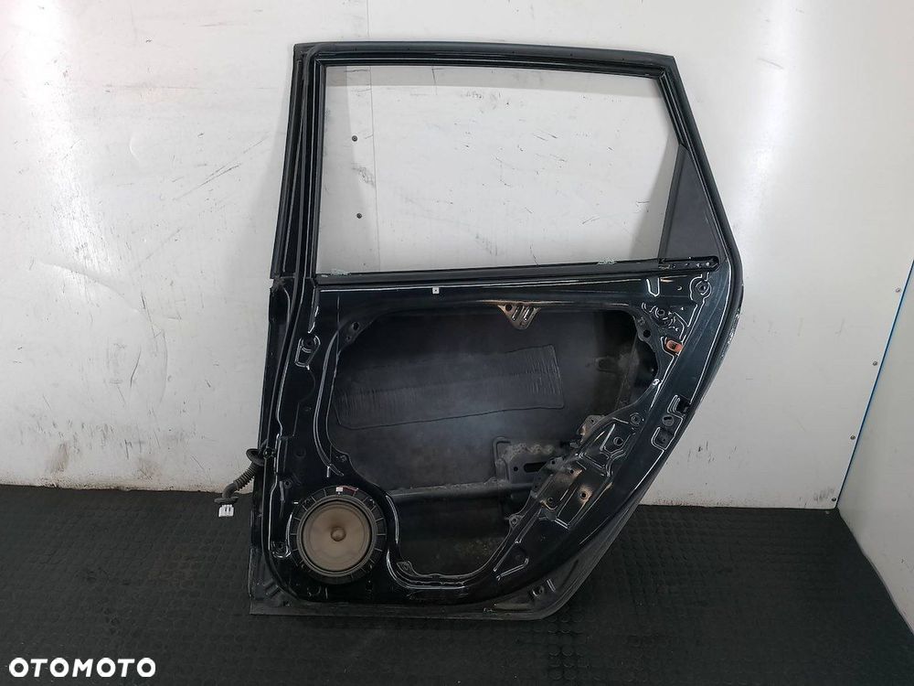 DRZWI TYŁ PRAWY  HYUNDAI I30 I 9F KOMBI - 4