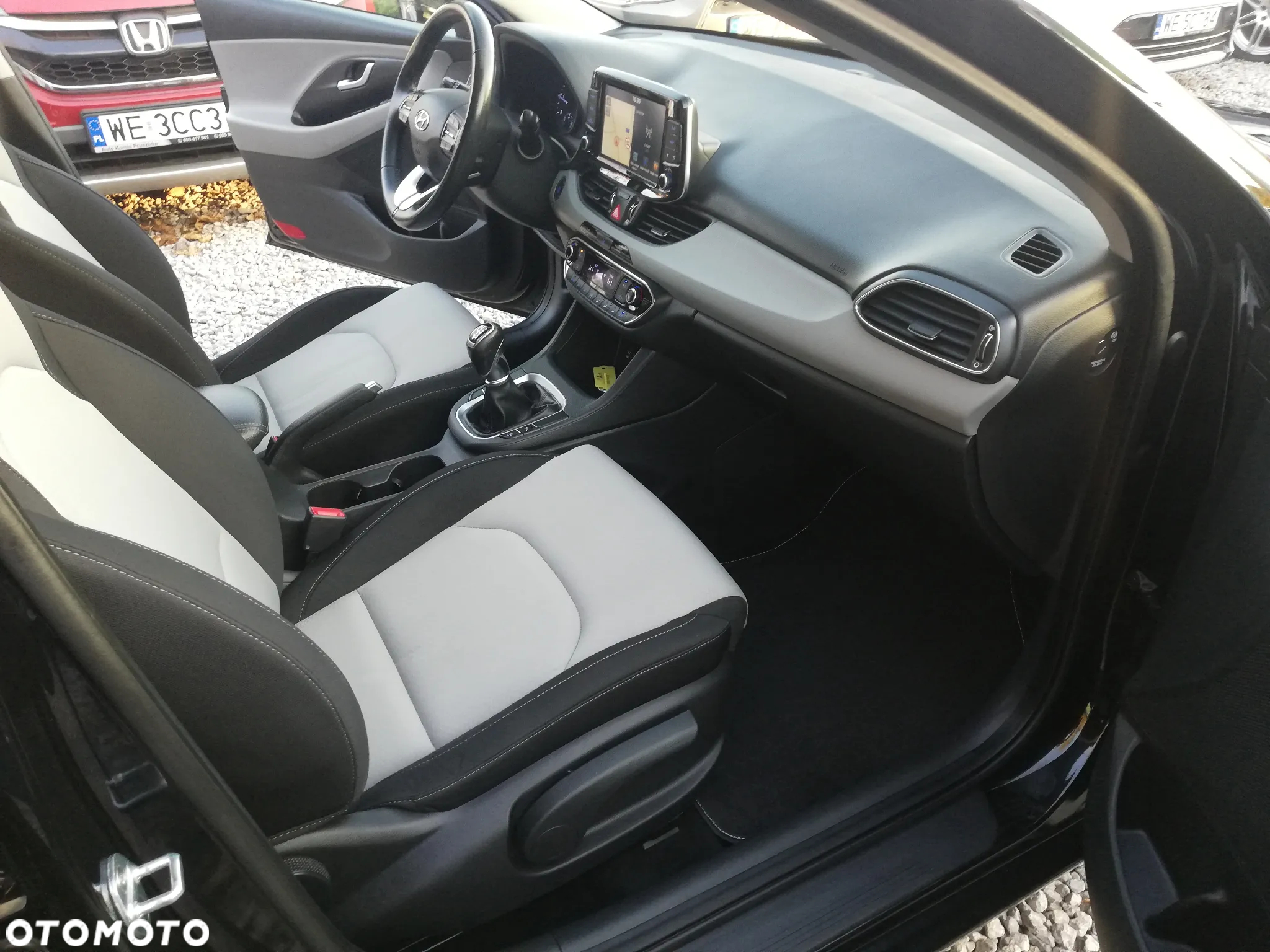 Hyundai i30 1.6 CRDi BlueDrive Premium - 10