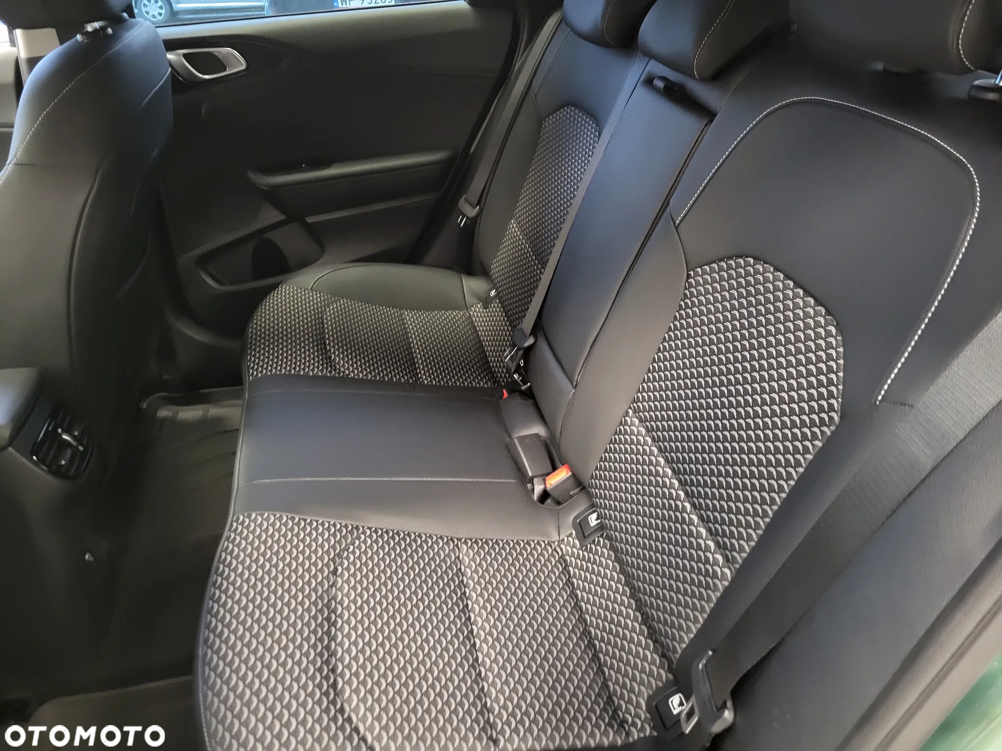 Kia Ceed 1.5 T-GDI L - 8