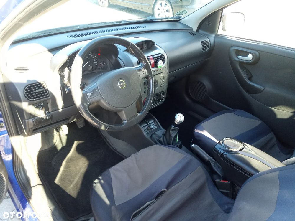 Opel Corsa 1.2 16V - 8