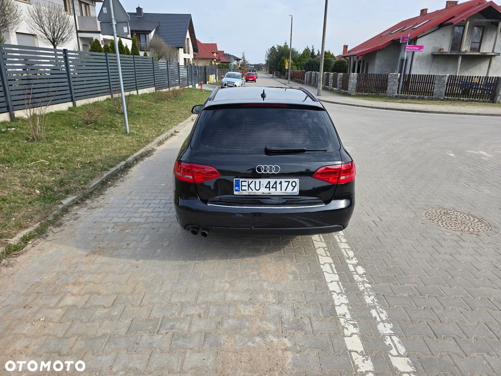 Audi A4 Avant 2.0 TDI - 11