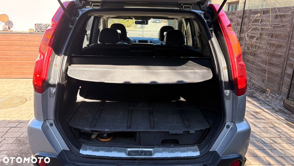 Nissan X-Trail 2.0 dCi LE - 4