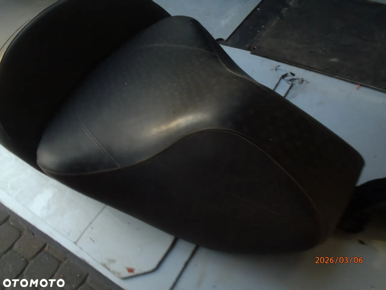 czasza  piaggio beverly 500 Posiadam prawie wszystkie części do tego modelu - 23