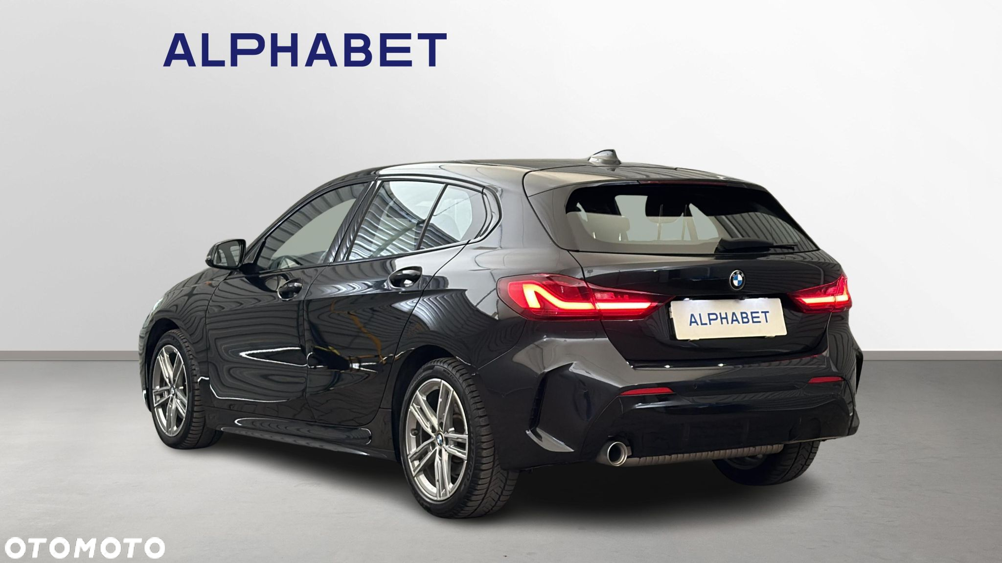 BMW Seria 1 118i - 3