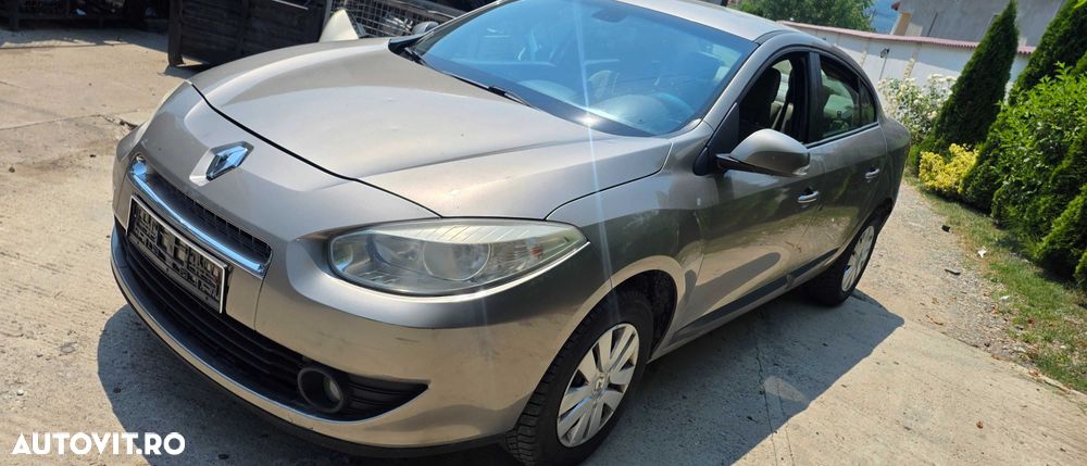 Aripa dreapta fata Renault Fluence 2010 2011 / 2012 / 2013 2014 - 2