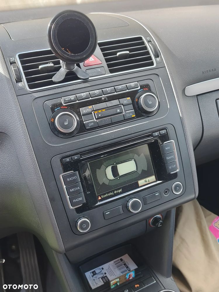 Volkswagen Touran 1.6 TDI DPF STYLE - 9